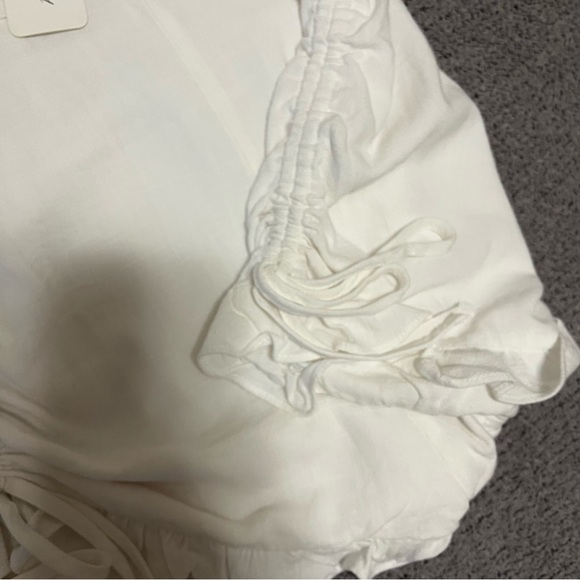 🦋HOST PICK 🦋NWT WHITE LINEN PLAYSUIT 🤍 - Picture 11 of 12